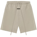 Shorts Bermuda de Moletom Fear Of God Essentials Relaxed com Vivo Bege (Timber)