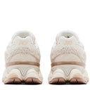 Tênis New Balance 9060 Bisque Sea Salt Off-White