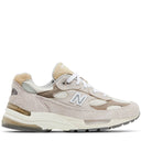 Tênis Teddy Santis x New Balance 992 Made in USA Moonrock Mushroom Cinza