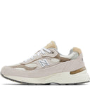 Tênis Teddy Santis x New Balance 992 Made in USA Moonrock Mushroom Cinza