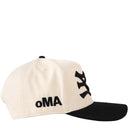 Boné oMA Studios NY NY Curved Brim Creme e Preto Off-White