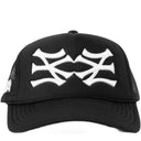 Boné Trucker oMA Studios NY NY Preto