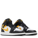 Tênis Air Jordan 1 Mid Black University Gold (GS)