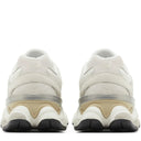 Tênis New Balance 9060 Sea Salt Moonbeam