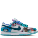 Tênis Futura Laboratories x Nike SB Dunk Low Bleached Aqua