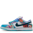 Tênis Futura Laboratories x Nike SB Dunk Low Bleached Aqua