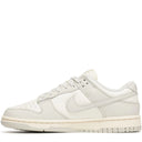 Tênis Nike Dunk Low Light Bone (Wmns)