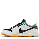 Tênis CSEF x Nike SB Dunk Low White Clear Emerald