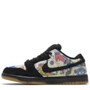 Tênis Supreme x Nike SB Dunk Low Rammellzee