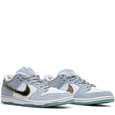 Tênis Sean Cliver x Nike SB Dunk Low Holiday Special