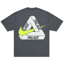 Camiseta Palace x Nike Tri Swoosh Cinza Escuro